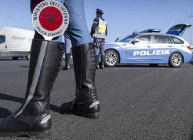 Ruba un’auto in Puglia e finisce contro un muro: morto il ladro. Ferita una donna 28enne
