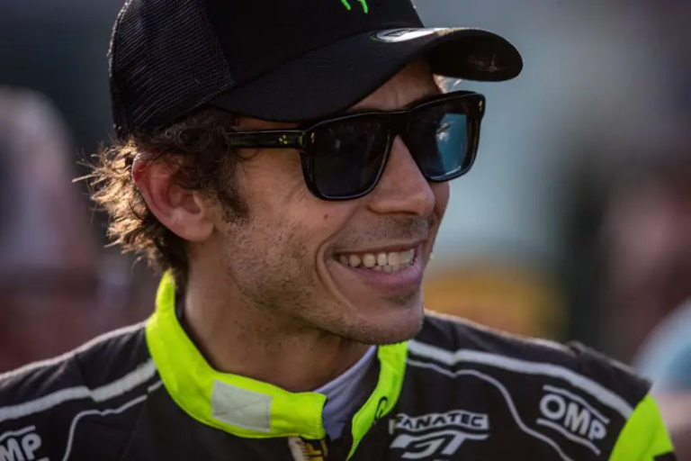 Valentino Rossi sarà ancora in pista. Correrà il Mondiale Endurance nel 2024