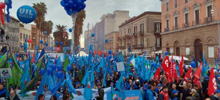 Sciopero generale al Sud: in 10mila in piazza a Bari. Bombardieri: «Il Governo non fa le cose giuste» – VIDEO