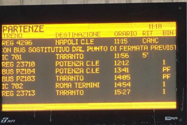 Da Ferrandina al “Gemelli” per operarsi ma il treno non c’è: l’odissea di una cittadina