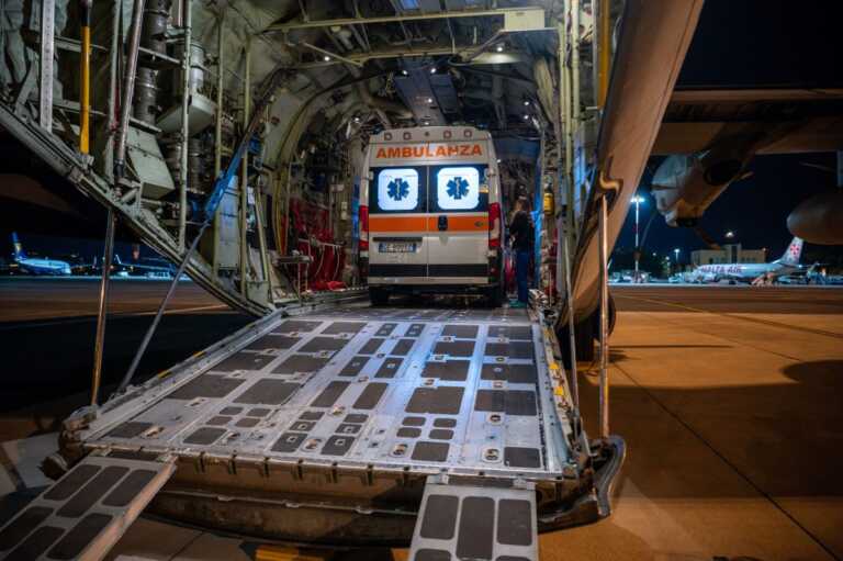 Bimba di 13 mesi in pericolo di vita: trasferita da Bari a Roma con un volo dell’Aeronautica