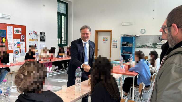 Pagliaro torna nel Centro Dca di Lecce: «Qui per ribadire l’impegno per l’attivazione dei posti letto»