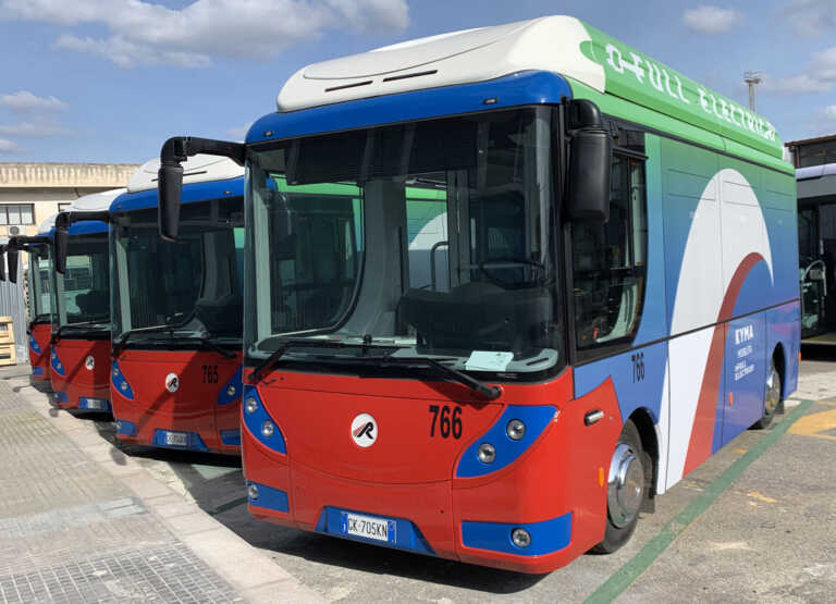 La Puglia “manda in pensione” gli autobus vecchi che inquinano. Ecco il bando per rinnovare il TPL