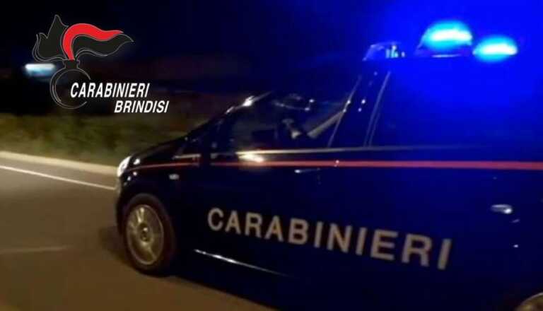 Droga nascosta sotto la culla del figlio: arrestato un 18enne a Francavilla Fontana, denunciata la compagna