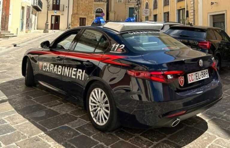 I video delle rapine condivisi su WhatsApp e nel pc materiale pedopornografico: 4 arresti nel Salento