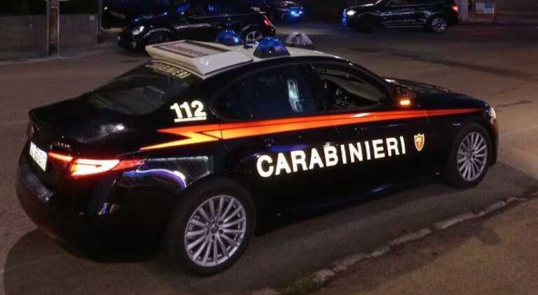 Rissa tra giostrai. Finisce a pugni e bastonate durante l’allestimento: 5 arresti nel Potentino