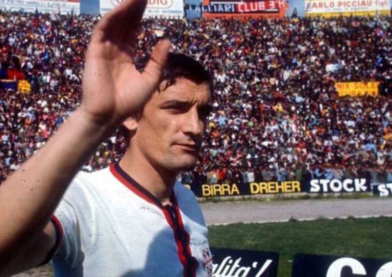 Galleria foto 'Lutto nel calcio italiano, è morto Gigi Riva: l’attaccante più prolifico della storia della Nazionale' - foto 1