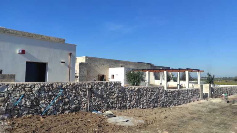 Copertino: nella masseria “La Tenente” germoglia l’agricoltura sociale. Nuova vita per il bene confiscato