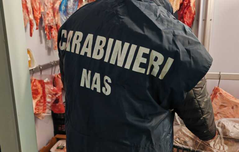Martina Franca, capocollo industriale venduto come prodotto di pregio: denunciato un macellaio