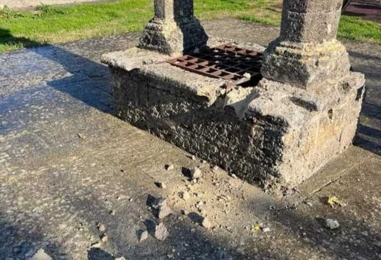 Collepasso, danni a Palazzo Baronale con un petardo a Capodanno: denunciato un giovane