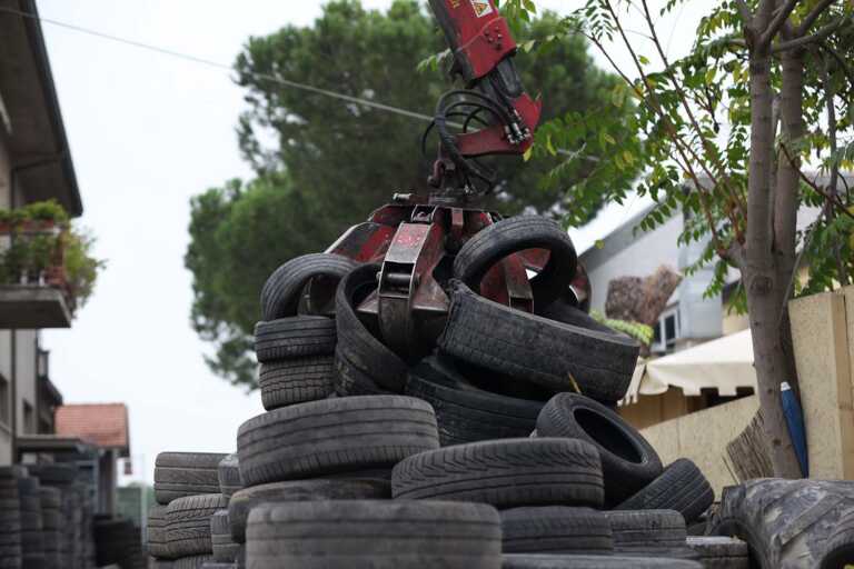 In Puglia raccolte oltre 12mila tonnellate di pneumatici fuori uso: l’equivalente di 308 km di asfalti