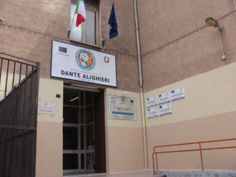 Preside aggredito in una scuola a Taranto: “avviso orale” per i genitori di un’alunna di 3 anni