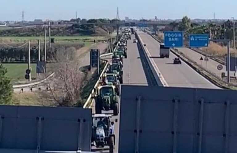 Lucera, prosegue la protesta degli agricoltori: i trattori sfilano lungo la strada statale 17 – VIDEO