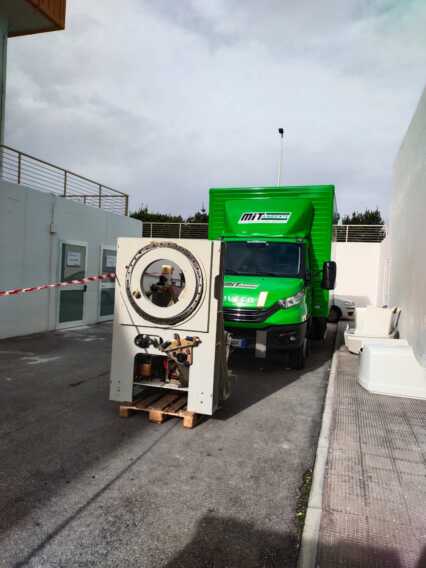 Galleria foto 'Barletta, via alla sostituzione di due acceleratori lineari al “Dimiccoli” ma l’attività non si ferma' - foto 1