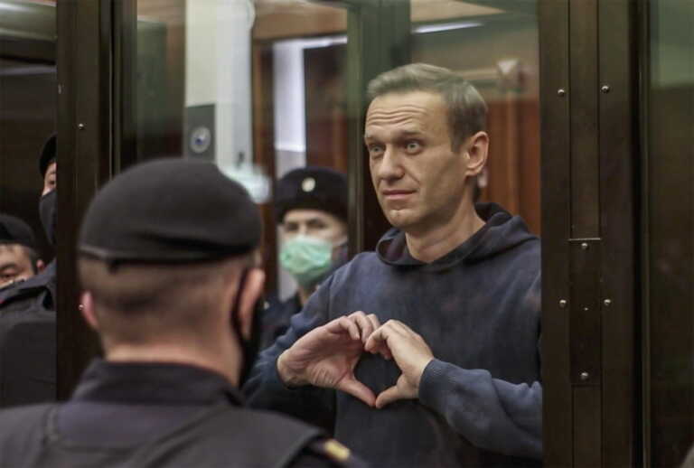 Navalny cittadino onorario della Puglia: in Consiglio regionale una mozione «per onorare la sua memoria»