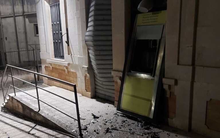 Assalto al postamat a Cisternino: l’esplosione spaventa i residenti. Ladri in fuga