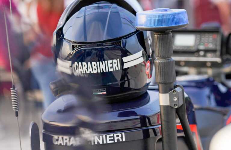 Modugno, furto da 900mila euro in un’azienda di arredi: arrestati due dipendenti infedeli e un loro complice