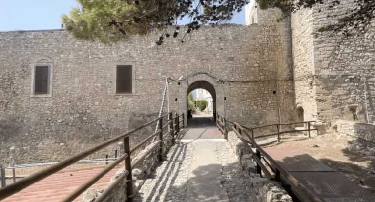 Galleria foto 'Nuova vita per il Castello Svevo di Vieste: il forte dell’XI secolo diventerà un polo culturale e turistico – VIDEO' - foto 1