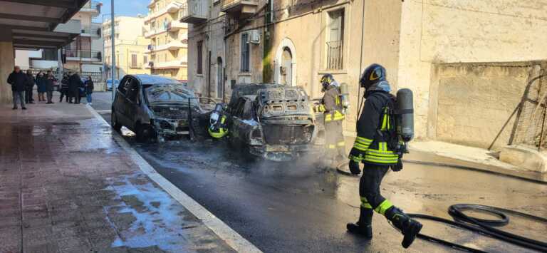Paura a Bisceglie: due auto a fuoco nei pressi di un distributore di benzina. Nessun ferito