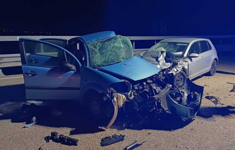 Incidente mortale nel Foggiano: una ragazza di 20 anni perde la vita nello scontro frontale tra due auto
