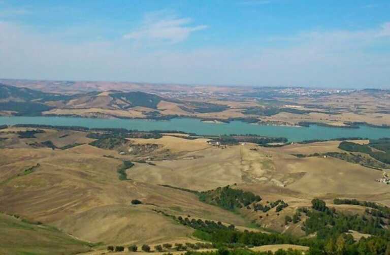 La “finta” primavera in Puglia: è rischio siccità. Scende ancora il livello dell’acqua negli invasi