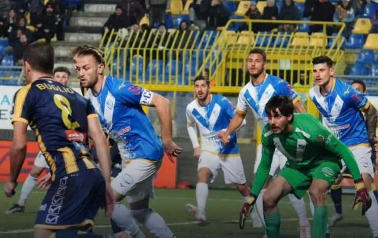 Serie C, tegola sul Brindisi: biancoazzurri penalizzati di 4 punti per violazioni amministrative