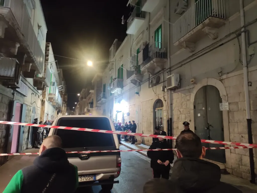 Molfetta, accoltellato al collo e al torace. L’avvocato del presunto assassino: «È sconvolto»