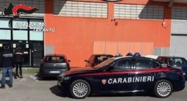 Sfrutta i dipendenti e li costringe a restituirgli parte dello stipendio: arrestato 60enne a Martina Franca