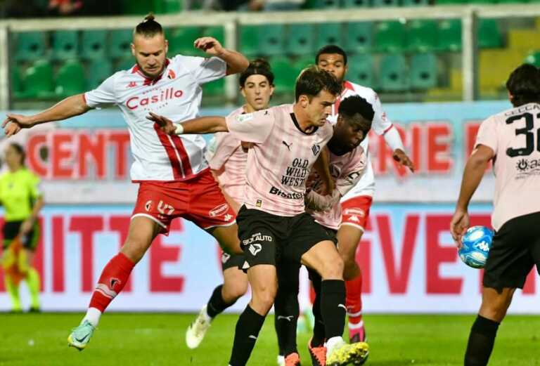 Il Bari crolla a Palermo: biancorossi sconfitti per 3-0 al “Barbera” nell’anticipo di Serie B