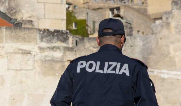 Matera, chiedeva mazzette ai camionisti per evitare le multe: arrestato poliziotto