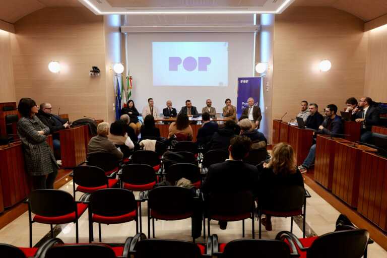 Galleria foto 'La ceramica pugliese è “Pop”: sei Comuni insieme per promuovere la tradizione regionale – VIDEO' - foto 3