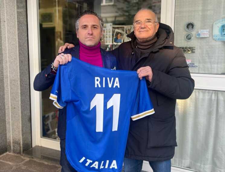 Ad Andria spunta la vetrina di cimeli dedicata a Gigi Riva
