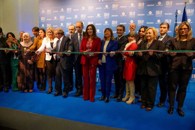 Balneari, la ministra Santanchè: «In Puglia gli imprenditori sono stati straordinari» Balneari, la ministra Santanchè: «In Puglia gli imprenditori sono stati straordinari»