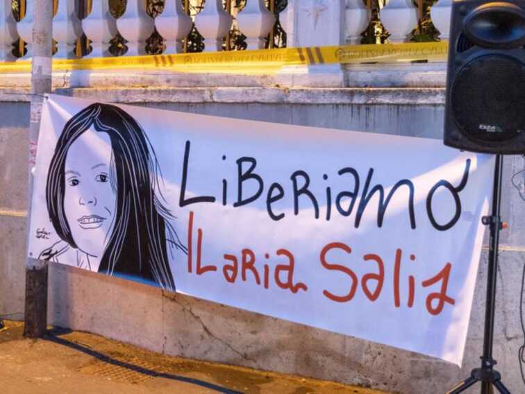 Salis, respinta la richiesta dei domiciliari il papà scrive a Mattarella: «Smuova il governo»