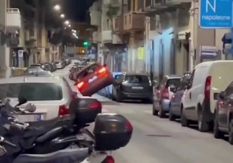 Follia a Bari, con un Suv travolge le auto parcheggiate al quartiere San Pasquale: «Una scena da Gta» – VIDEO