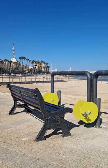 Galleria foto 'Bari, sul lungomare spuntano le pedaliere: «Disseminiamo punti sport e benessere»' - foto 1