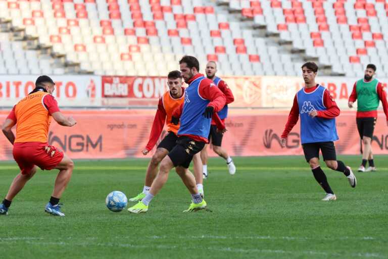 Bari, Aramu pronto a tornare in squadra: chi gli farà spazio tra Menez e Diaw?