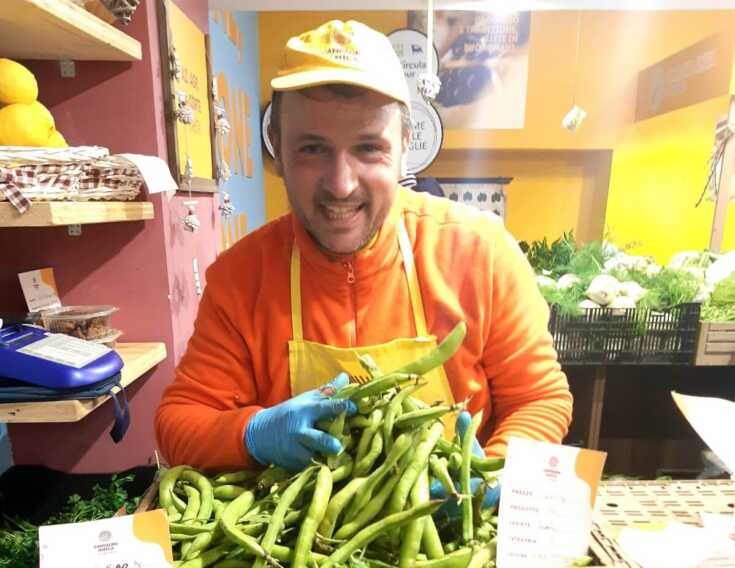 Dalle fave agli asparagi, primizie in anticipo di un mese. «La finta primavera manda in tilt le coltivazioni»