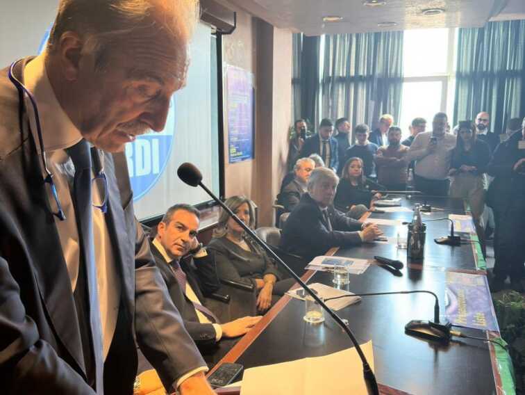 Regionali, «l’obiettivo in Basilicata è il 15%. Allargamento tecnico con Az e Iv»