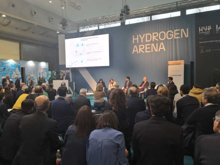La Puglia a Key, l’expo della transizione energetica. Delli Noci: «Idrogeno grande opportunità per il Sud»