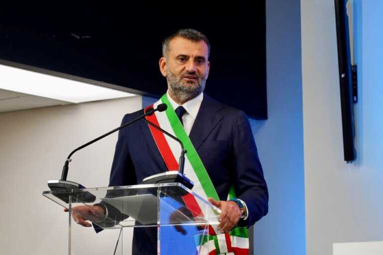 Bari, lo sfogo di Decaro: «Su me e Toti comportamenti diversi da parte del governo»