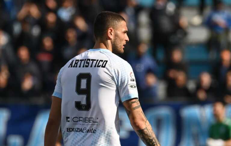 Artistico regala il successo alla Virtus Francavilla nel finale: i biancazzurri frenano il Latina