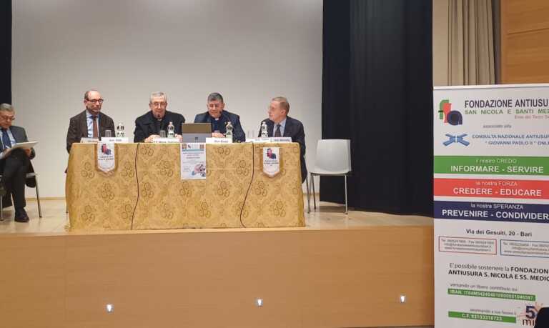 Usura, monsignor Satriano: «È una piaga che continua a serpeggiare. Nessuno ha denunciato»