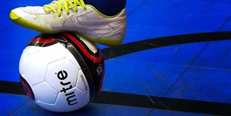Canosa, durante una partita di calcio a 5 danneggia il campo: Daspo per un giocatore