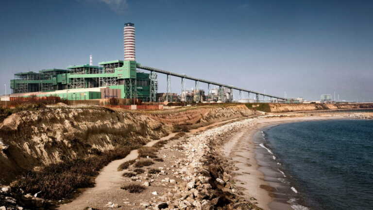 Centrale Enel a Brindisi, l’allarme: «Si rischia la bomba sociale». In bilico 1.800 posti di lavoro
