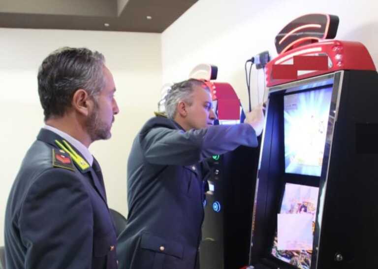 Stretta sul gioco d’azzardo nel Tarantino: scoperta evasione da 3 milioni