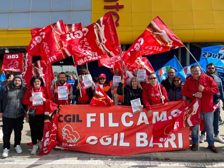 Distribuzione, salta l’intesa all’Ikea di Bari. La protesta dei lavoratori