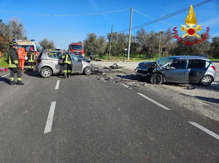 Incidente tra Brindisi e San Vito dei Normanni, si aggrava il bilancio: 3 i morti