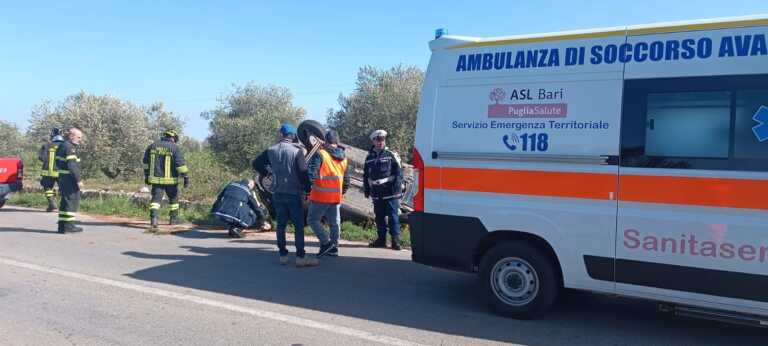 Auto fuori strada sulla Turi-Putignano: una ragazza trasportata in ospedale in codice rosso