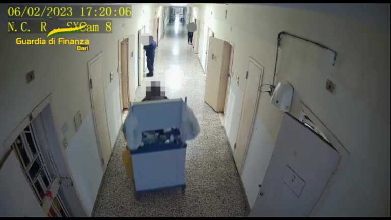 Droga nel carcere di Foggia: arrestate 16 persone, tra loro un’infermiera e suo marito – VIDEO